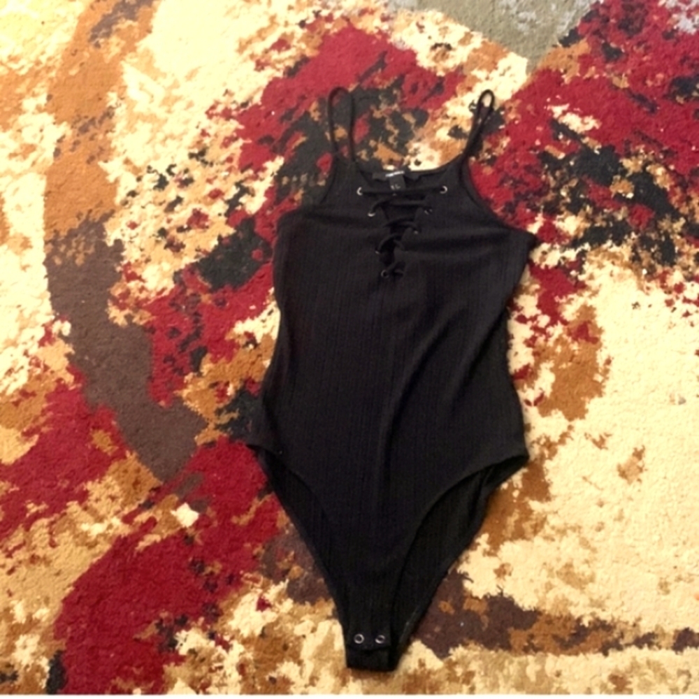 Forever 21 Womens sz small black body suit